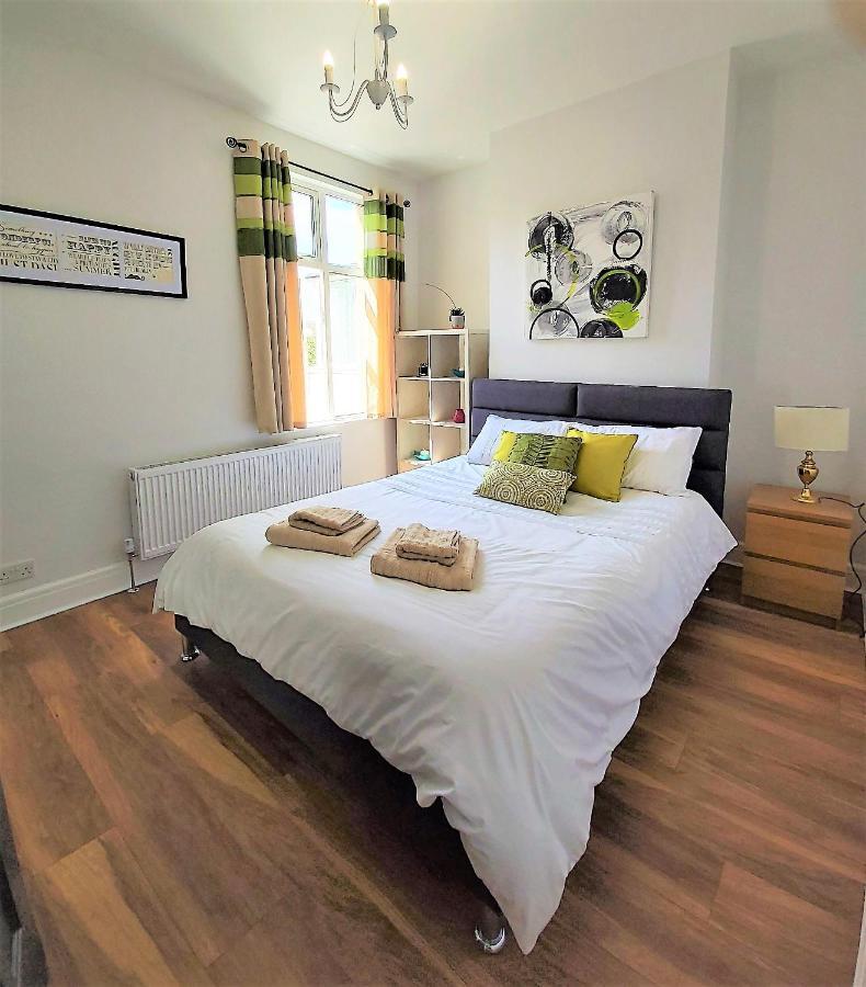 Beautifully Renovated 2 Bed Flat - Close To Beach Lejlighed Southend-on-Sea Eksteriør billede